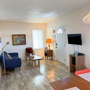 Holiday home Newly Remodeled 1 Bed, 1 Bath Near Lax, Forum