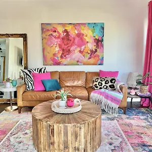  Holiday home Spotless Modern Close To Lax & Sofi Stadium